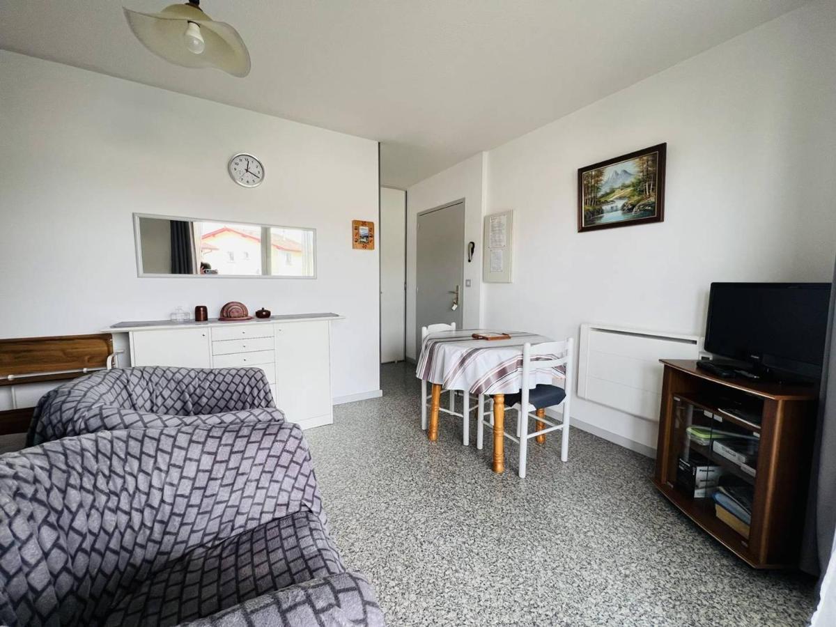 Appartement T1 Lumineux Avec Balcon Ensoleille Et Parking, 2 Couchages, Cambo-Les-Bains - Fr-1-495-16 Exterior photo